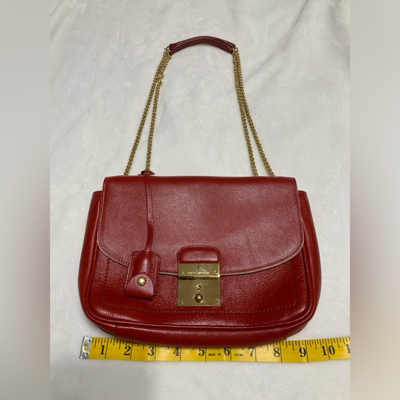 Marc Jacobs purse with red leather and golden chain straps *EUC* made in Italy - Picture 6 of 15